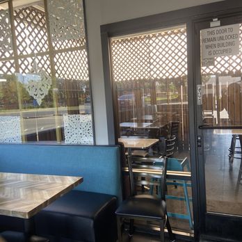 Vechos Eatery - Seating inside and outside - American Near Me - Sacramento, California