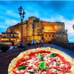 Italy Limousine - tour of naples with pizza