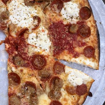 PRIMOS - Manhattan pizza - Pizza Near Me - Danville, California