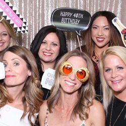 Touch N Pose- PhotoBooth - Girls just wanna have fun