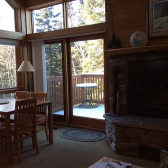 Caribou Highlands Lodge - Family room, eating area 528. - Resorts Near Me - Lutsen, Minnesota Caribou Highlands Lodge - Family room, eating area 528. - Resorts Near Me - Lutsen, Minnesota
