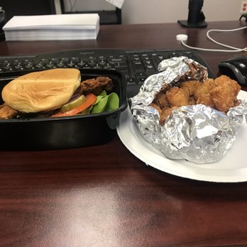 ClusterTruck - Fried Chicken Sandwich and tater tots - Food Delivery Services Near Me - Kansas City, Missouri ClusterTruck - Fried Chicken Sandwich and tater tots - Food Delivery Services Near Me - Kansas City, Missouri