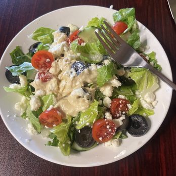 Healthyums - Mediterranean salad - Gluten-Free Near Me - Zion, Illinois Healthyums - Mediterranean salad - Gluten-Free Near Me - Zion, Illinois