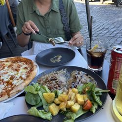My Bar - Veal with potatoes and their so called margherita pizza