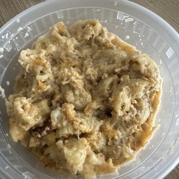 Fiya Spice Caribbean - Mac and cheese was delicious!!! It may not look aesthetically pleasing, oh but it is a delicious. - Caribbean Near Me - Pittsburg, California