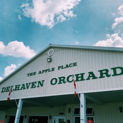Delhaven Orchards - Business exterior
