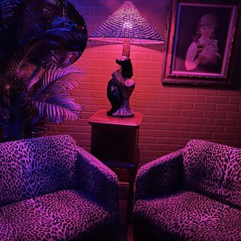 Baby Gee - Cocktail Bars Near Me - Long Beach, California