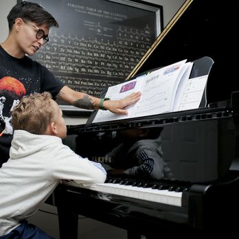 Madrid Studios - Musical Instruments & Teachers Near Me Madrid Studios - Musical Instruments & Teachers Near Me