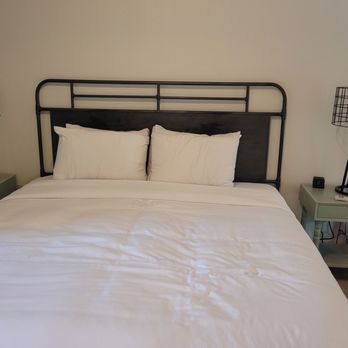 Lone Star Court, Valencia Hotel Collection - Hotels Near Me - Austin, Texas Lone Star Court, Valencia Hotel Collection - Hotels Near Me - Austin, Texas