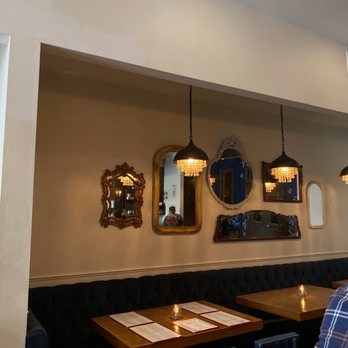 Community Tavern - New American Near Me - Chicago, Illinois Community Tavern - New American Near Me - Chicago, Illinois