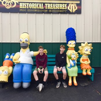 Volo Museum - Not really sure why the Simpons are hanging out, but...why not? - Museums Near Me - Volo, Illinois