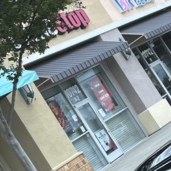 Gamestop - Front store