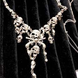 Fort Bliss Thrift Shop - Skull necklace