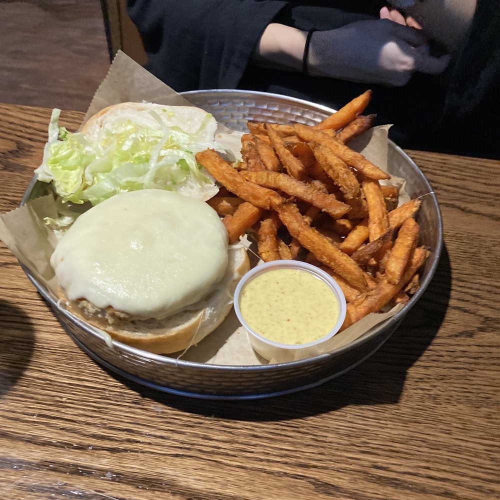Stanley's Tavern - Turkey burger - American Near Me - Wilmington, Delaware Stanley's Tavern - Turkey burger - American Near Me - Wilmington, Delaware