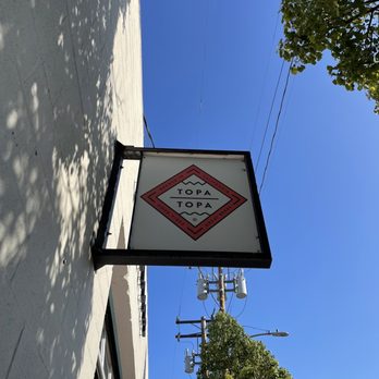 Topa Topa Brewing Company - Exterior sign - Breweries Near Me - Santa Barbara, California Topa Topa Brewing Company - Exterior sign - Breweries Near Me - Santa Barbara, California