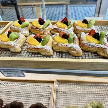 Paris Baguette - They also have a variety of fruit/cheese tarts, mochi donuts, croissants and breads - Bakeries Near Me - Houston, Texas Paris Baguette - They also have a variety of fruit/cheese tarts, mochi donuts, croissants and breads - Bakeries Near Me - Houston, Texas
