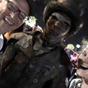 13th Floor Haunted House - Selfie with the "Top Hat Man" aka run... - Haunted Houses Near Me - Jacksonville, Florida
