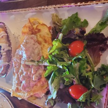 Madres Brunch - Ensenada omelet - Breakfast & Brunch Near Me - Riverside, California Madres Brunch - Ensenada omelet - Breakfast & Brunch Near Me - Riverside, California