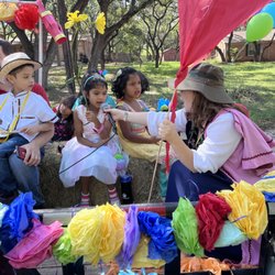 Jensen's Yamaha Music School - Our students singing in the Castle Hills Fiesta Parade 2023