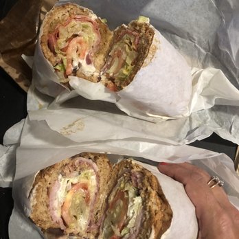 Potbelly - Inside of Wreck and Italian sandwiches - Salad Near Me - Tampa, Florida