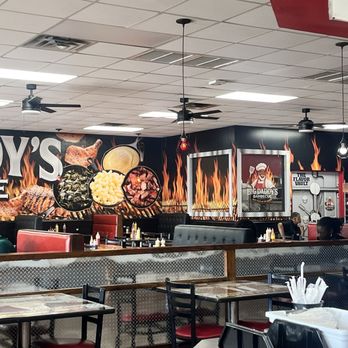 Big Daddy’s Barbecue - Dining area - Barbeque Near Me - Jacksonville, Florida