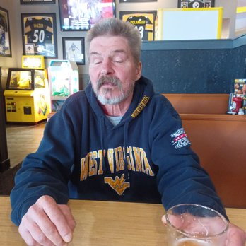 Buffalo Wild Wings - Chicken Wings Near Me - Morgantown, West Virginia