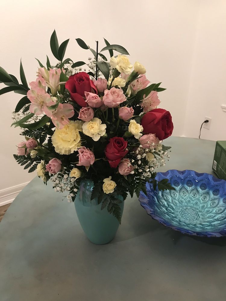 THE WOODLANDS FLOWERS TOO Updated July 2024 22 Photos & 23 Reviews