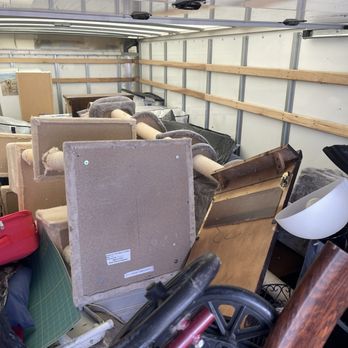 Logan Lift Express - Unused space - Movers Near Me Logan Lift Express - Unused space - Movers Near Me