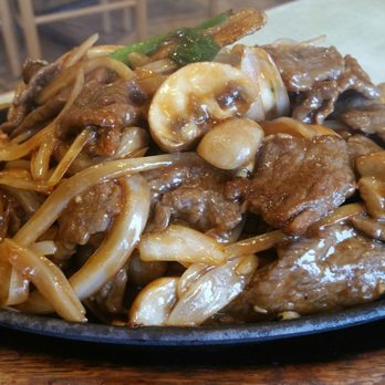 Congee Queen - Beef with mushroom on sizzling plate - Chinese Near Me - North York, Ontario