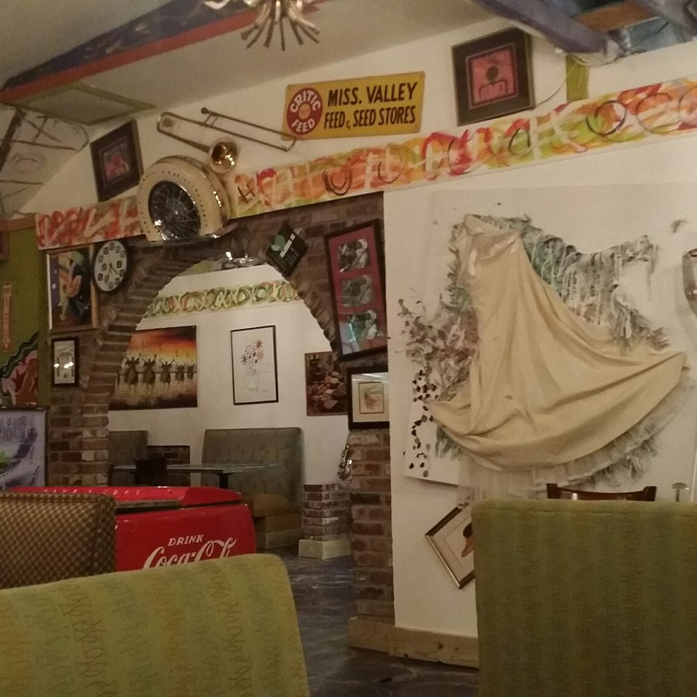 Showcase Eatery - Seafood Near Me - College Park, Georgia
