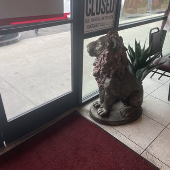 Thai Phuket Restaurant - The lions guarding.... - Thai Near Me - Fresno, California Thai Phuket Restaurant - The lions guarding.... - Thai Near Me - Fresno, California