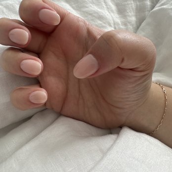 Gloss Nails & Beauty Bar - Nail Salons Near Me - Atlanta, Georgia