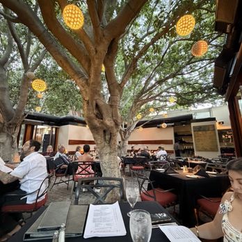 Spencer's Restaurant - outdoor seating - New American Near Me - Palm Springs, California Spencer's Restaurant - outdoor seating - New American Near Me - Palm Springs, California
