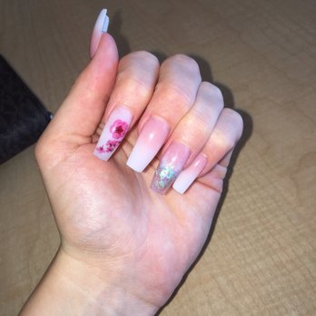 RT Nails & Spa - Nails by Tom - Nail Salons Near Me - Tucson, Arizona