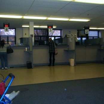 DMV Wakefield, Rhode Island - Pleasant employees - Departments of Motor Vehicles Near Me - South Kingstown, Rhode Island DMV Wakefield, Rhode Island - Pleasant employees - Departments of Motor Vehicles Near Me - South Kingstown, Rhode Island