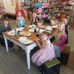 NewsXpress Mount Morgan - We can take care of tea parties for all ages.