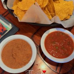 La Fuente Mexican Restaurant & Blue Iguana Bar
