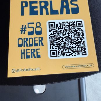 Perla's Pizza - QR code menus at each table - Cocktail Bars Near Me - Winter Park, Florida