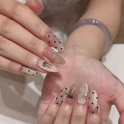 Vivid Nail Lounge