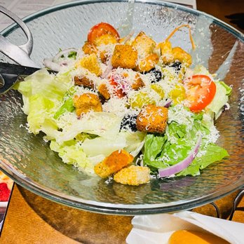 Olive Garden Italian Restaurant - House Never Ending Soup, Salad & Breadsticks - Italian Near Me - Baltimore, Maryland