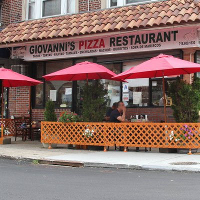 Giovanni's by null