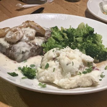 Applebee's Grill + Bar - American Near Me - El Cajon, California