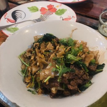 Lung Yai Thai Tapas - Pad See Ew with Beef - Tapas/Small Plates Near Me - Miami, Florida Lung Yai Thai Tapas - Pad See Ew with Beef - Tapas/Small Plates Near Me - Miami, Florida