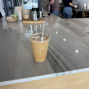 Pouryou Coffee - Vanilla latte iced - Coffee & Tea Near Me - Covina, California
