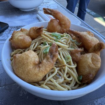 Shrimp vs Chef - Garlic Noodles w/Shrimp - Food Trucks Near Me - Thousand Oaks, California Shrimp vs Chef - Garlic Noodles w/Shrimp - Food Trucks Near Me - Thousand Oaks, California