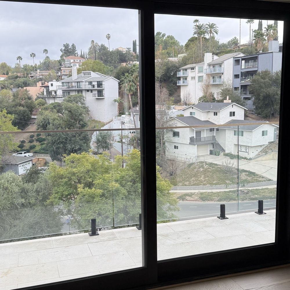 Fine Windows and Doors - After - glass replaced - Windows Installation Near Me - Chatsworth, California Fine Windows and Doors - After - glass replaced - Windows Installation Near Me - Chatsworth, California