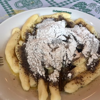 Karl Kolariks Schweizerhaus - Dessert is this noodle With sesame topping, maybe - Gastropubs Near Me - Vienna, 9 Karl Kolariks Schweizerhaus - Dessert is this noodle With sesame topping, maybe - Gastropubs Near Me - Vienna, 9