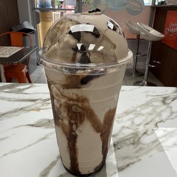 Cafecito Madrid - Coffee & Tea Near Me - Hialeah, Florida