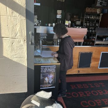 Acme Coffee Roasting - Rude employee - Coffee & Tea Near Me - Seaside, California
