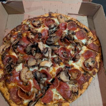 PJ's Family Restaurant - 10 inch old world pep and mushroom - Pizza Near Me - Sunbury, Ohio